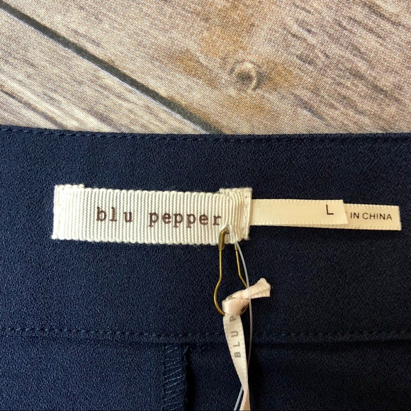 ☀️2/$20 NWT Blu Pepper Navy Aztec Faux Wrap Skirt - Picture 8 of 8